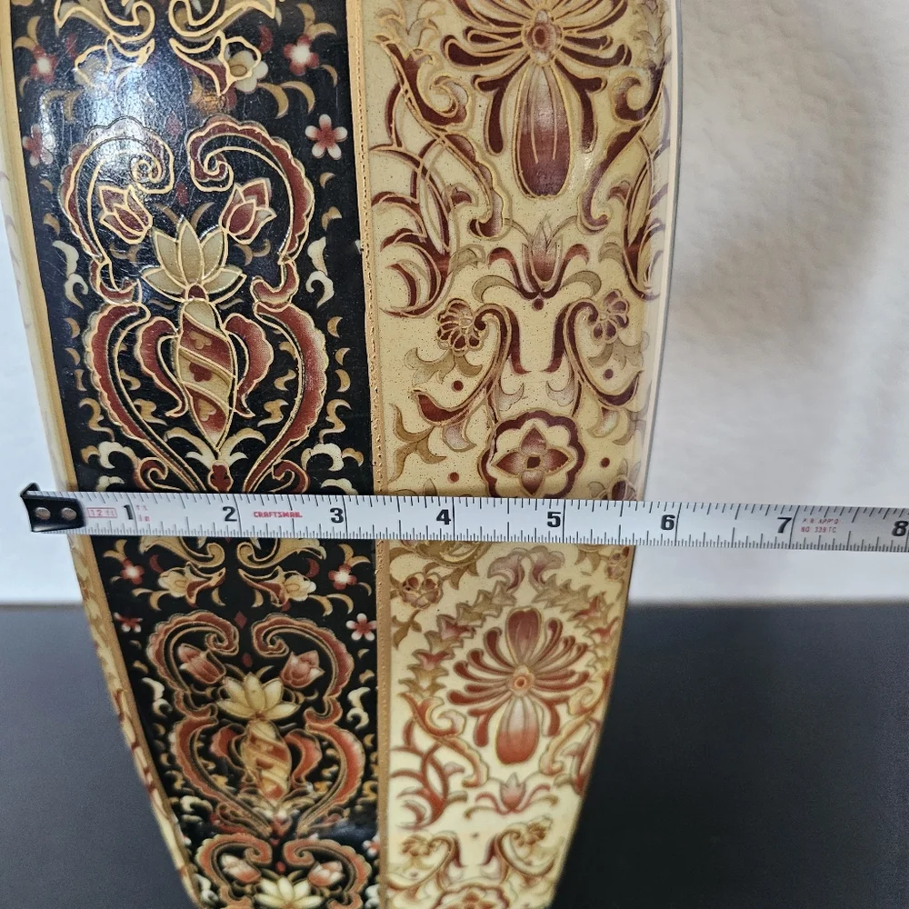 Black Gold Red Tapestry Porcelain Vase, 16